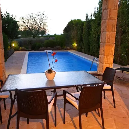 Aphrodite Hills Junior Junior J009 Air Conditioning Private Pool 3 Bedrooms P