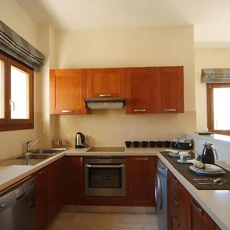 Villa Aphrodite Hills Junior Junior J009 Air Conditioning Private Pool 3 Bedrooms P